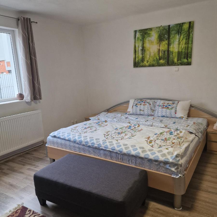 Seventeen -Apartament La Casa Арад Экстерьер фото