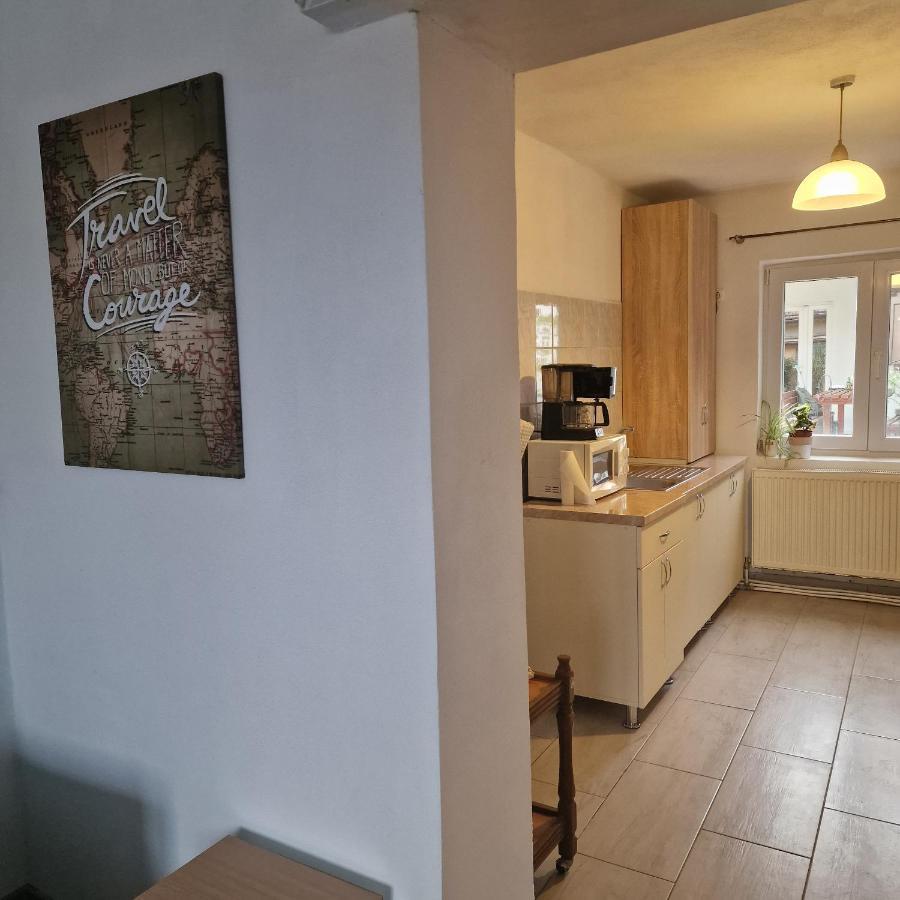 Seventeen -Apartament La Casa Арад Экстерьер фото